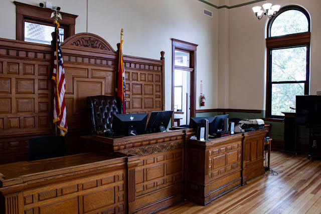 Bench Vs Jury Trials When And How Is Each Used Blog